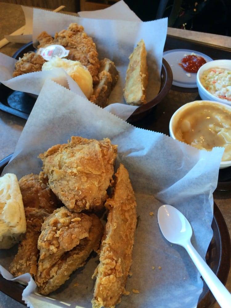 The Chicken Barn | restaurant | 1700 McHenry Ave, Modesto, CA 95350, USA | 2095247311 OR +1 209-524-7311