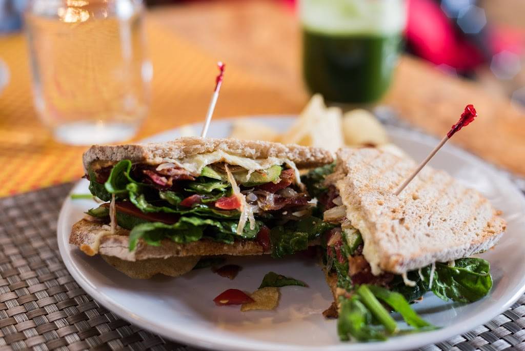 La Flor De La Calabaza | restaurant | km -ensenada, Carretera Tijuana-Ensenada 108, Zona playitas, Quintas Papagayo, 22760 Ensenada, B.C., Mexico | 016461744092 OR +52 646 174 4092