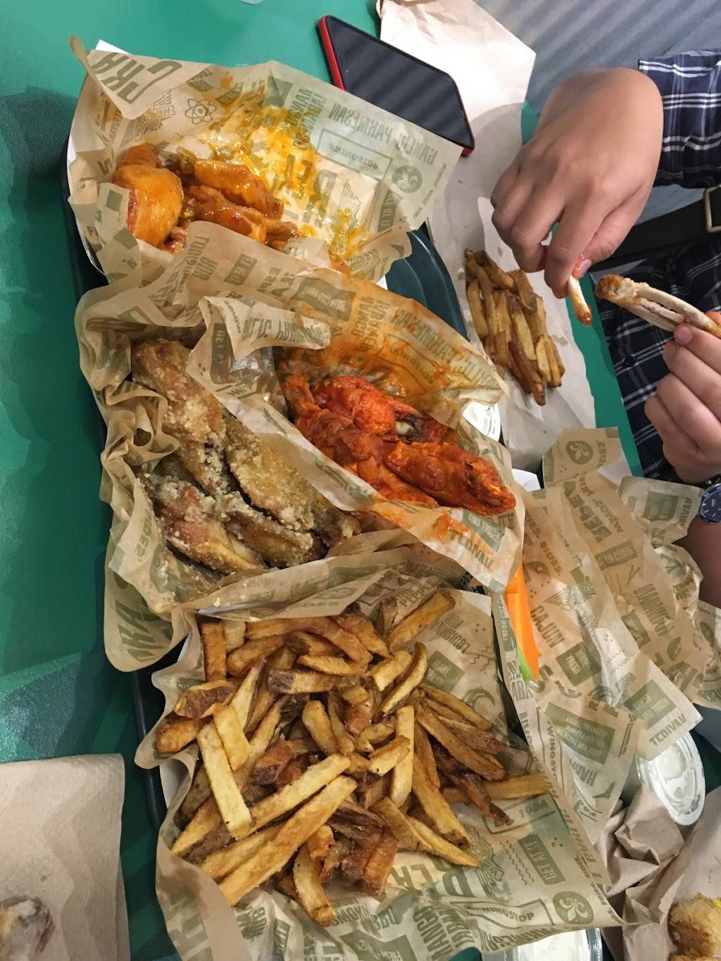 Wingstop | restaurant | 237 NE 28th St, Fort Worth, TX 76164, USA | 8176249464 OR +1 817-624-9464
