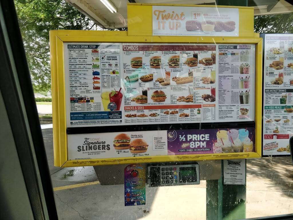 Sonic Drive-In | restaurant | 1010 Louisville Rd, Frankfort, KY 40601, USA | 5026969980 OR +1 502-696-9980