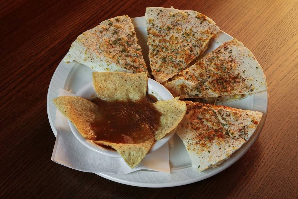 On Tap Sports Cafe - Fultondale | restaurant | 1200 Main St, Fultondale, AL 35068, USA | 2057454888 OR +1 205-745-4888