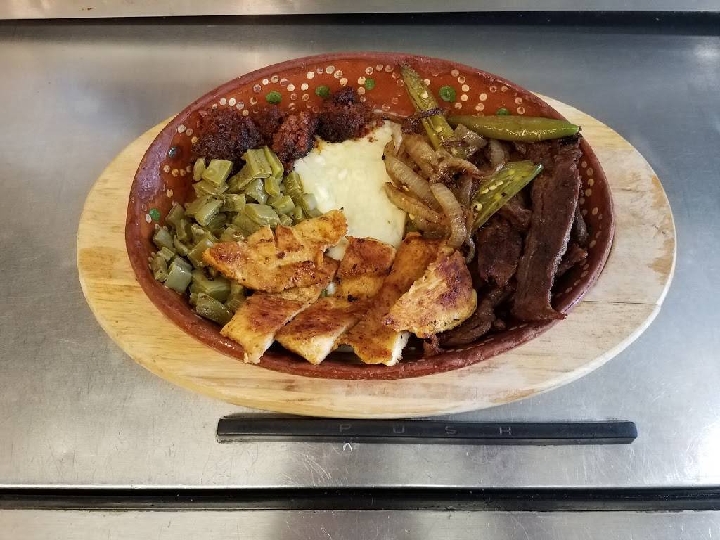 El Tapatio Restaurant | restaurant | 2049 East Cesar E Chavez Avenue, Los Angeles, CA 90033, USA | 3232662931 OR +1 323-266-2931