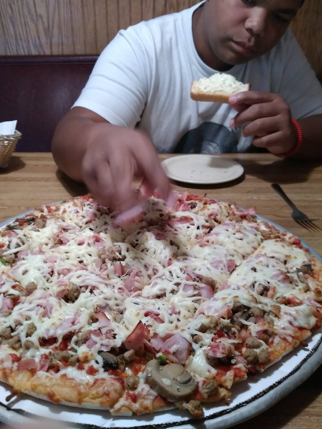 Sir Pizza of Troy Inc | restaurant | 703 Albemarle Rd, Troy, NC 27371, USA | 9105723649 OR +1 910-572-3649