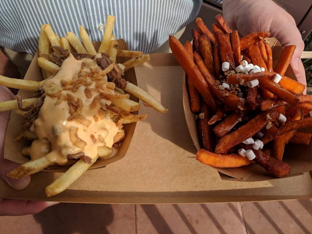 Refreshment Port | restaurant | 1510 North Avenue of the Stars, Orlando, FL 32830, USA | 4079393463 OR +1 407-939-3463