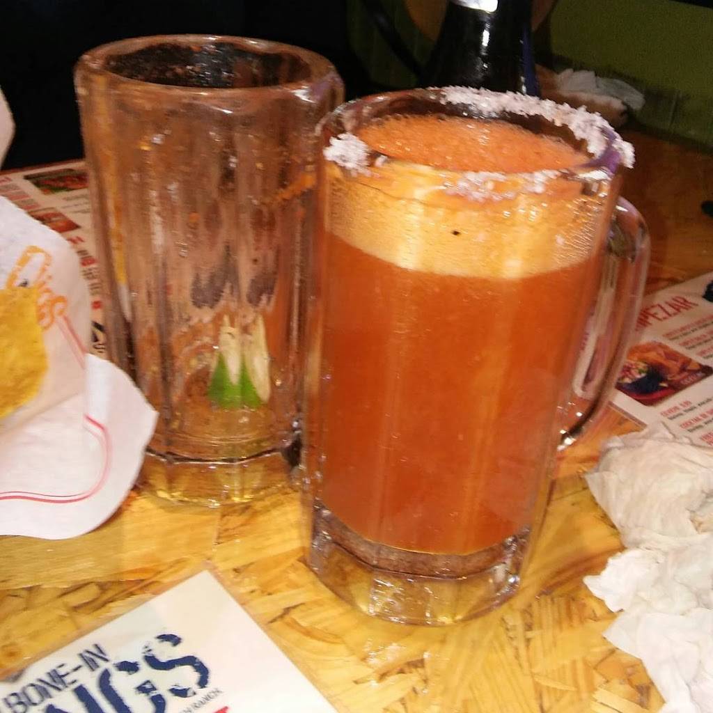 Ojos Locos Sports Cantina - Northline | restaurant | 4422 North Fwy, Houston, TX 77022, USA | 8322038383 OR +1 832-203-8383