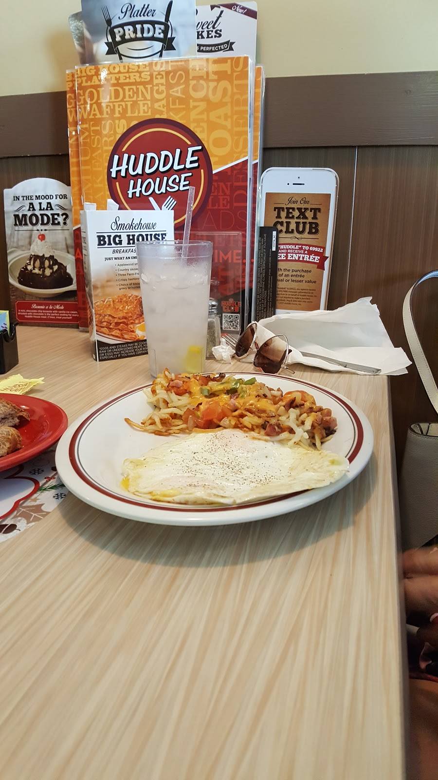 Huddle House | meal takeaway | 9800 Westbank Expy, Westwego, LA 70094, USA | 5043554240 OR +1 504-355-4240