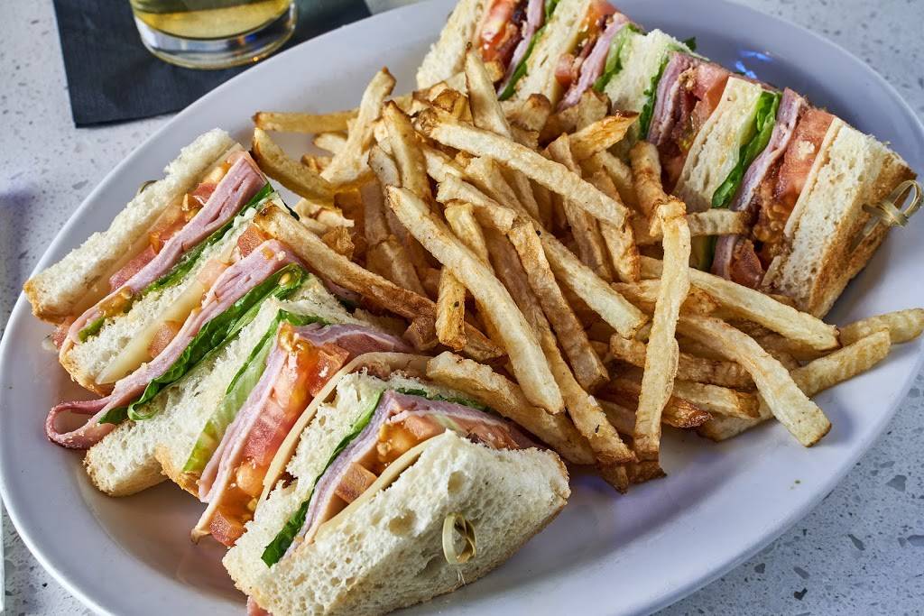 The Draft Sports Grill | restaurant | 542 W Baseline Rd, Mesa, AZ 85210, USA | 4805888988 OR +1 480-588-8988