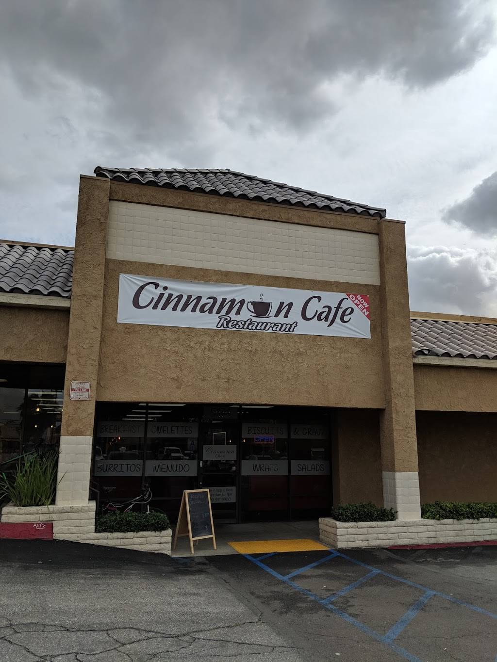 Cinnamon Café | restaurant | 5474 Moreno St, Montclair, CA 91763, USA | 9099319900 OR +1 909-931-9900