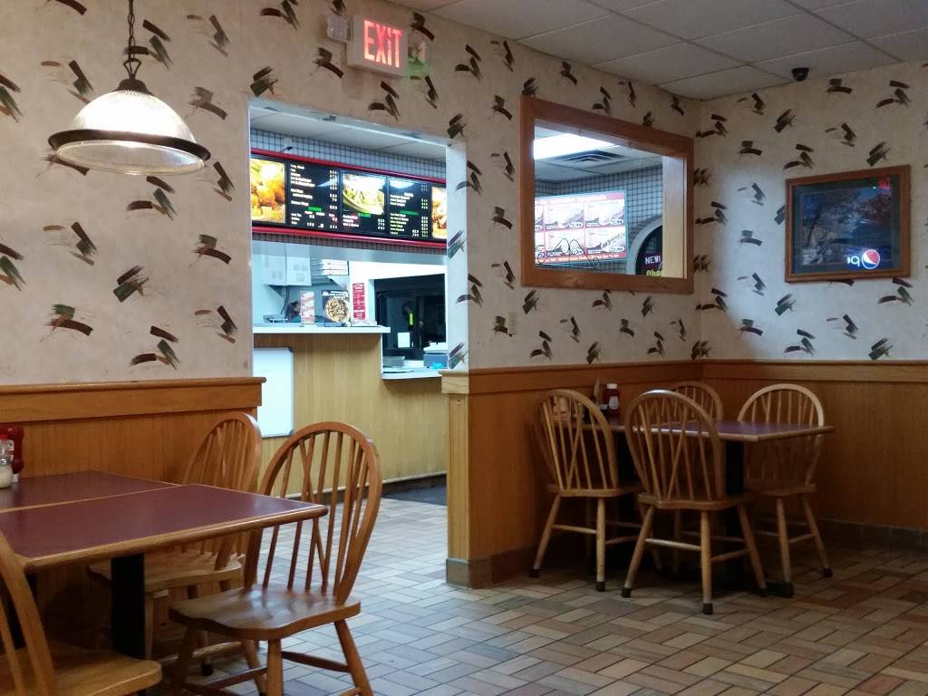 Ginos Pizza & Spaghetti House | meal delivery | 126 W Main St, Ansted, WV 25812, USA | 3046585234 OR +1 304-658-5234