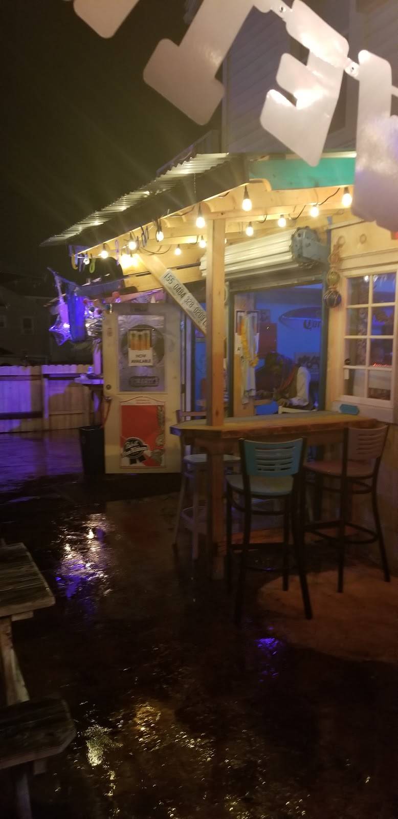 Perkins Pier Clam Shack & Bar | restaurant | Hampton, NH 03842, USA | 6036017702 OR +1 603-601-7702