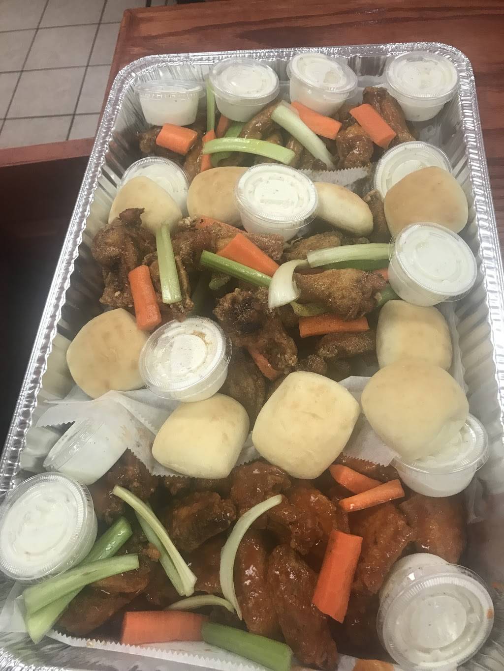 Moes Hot Wings | meal takeaway | 5910 Mt Moriah Rd, Memphis, TN 38115, USA | 9014176226 OR +1 901-417-6226