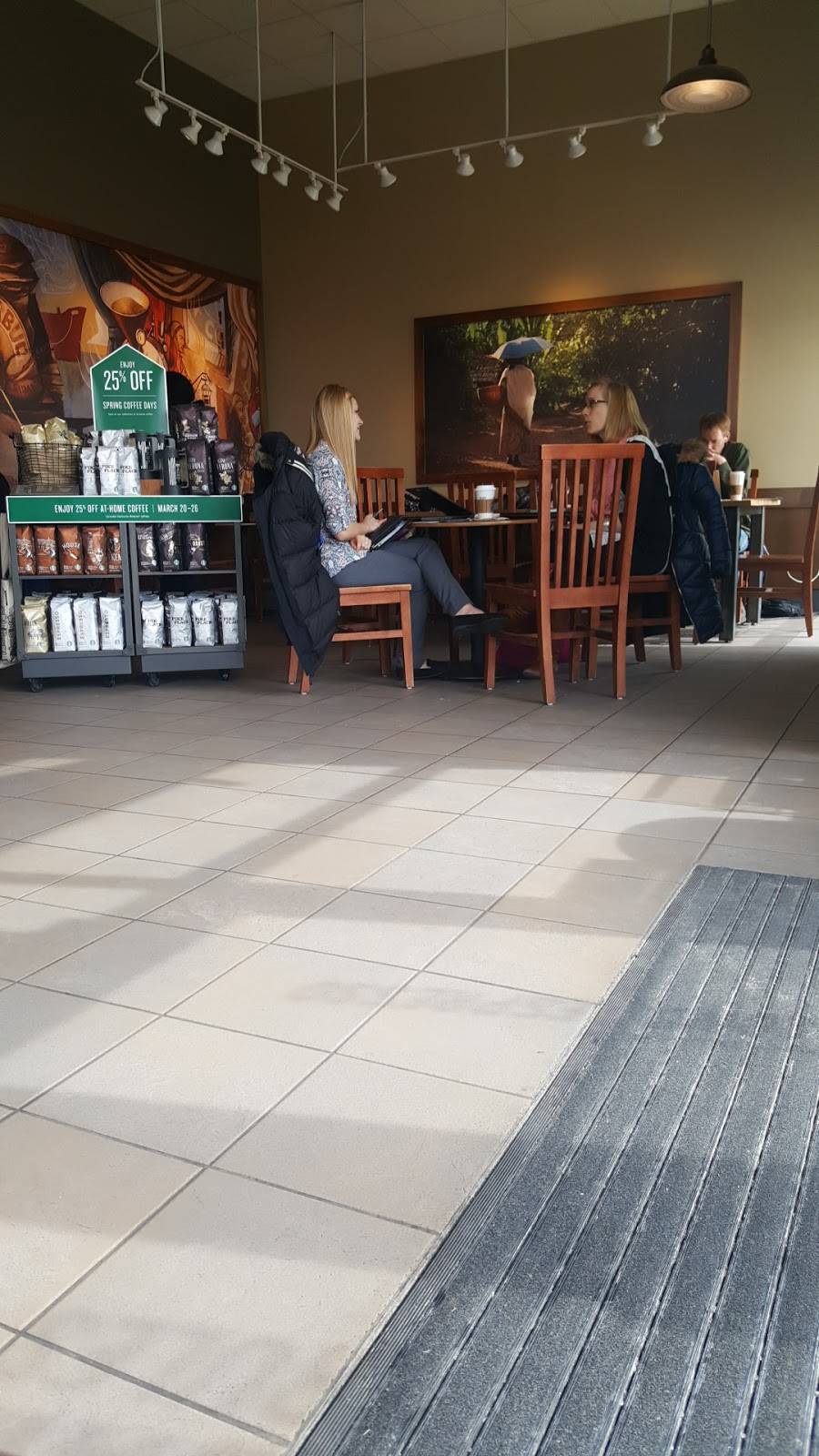 Starbucks | cafe | 1006 Main Ave, De Pere, WI 54115, USA | 9203381780 OR +1 920-338-1780