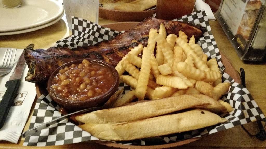 Dustins Bar-B-Que | restaurant | 1375 S Woodland Blvd, DeLand, FL 32720, USA | 3867385607 OR +1 386-738-5607