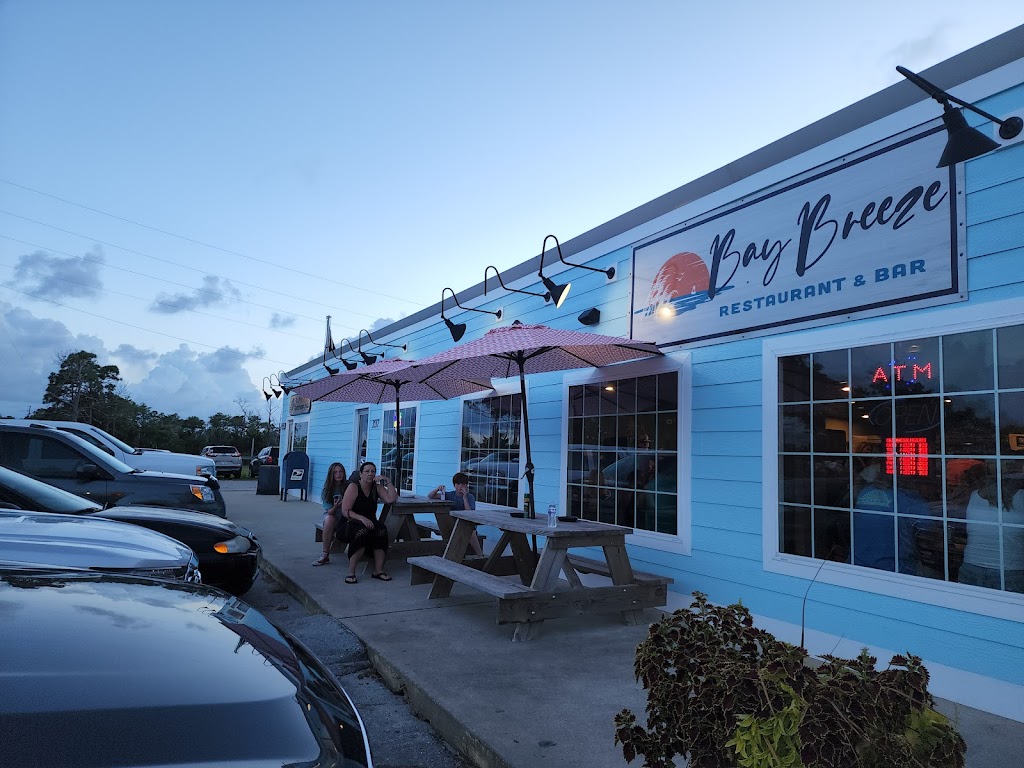 Bay Breeze Restaurant & Bar | restaurant | 3557 Cedar Island Rd, Cedar Island, NC 28520, USA | 2522250248 OR +1 252-225-0248