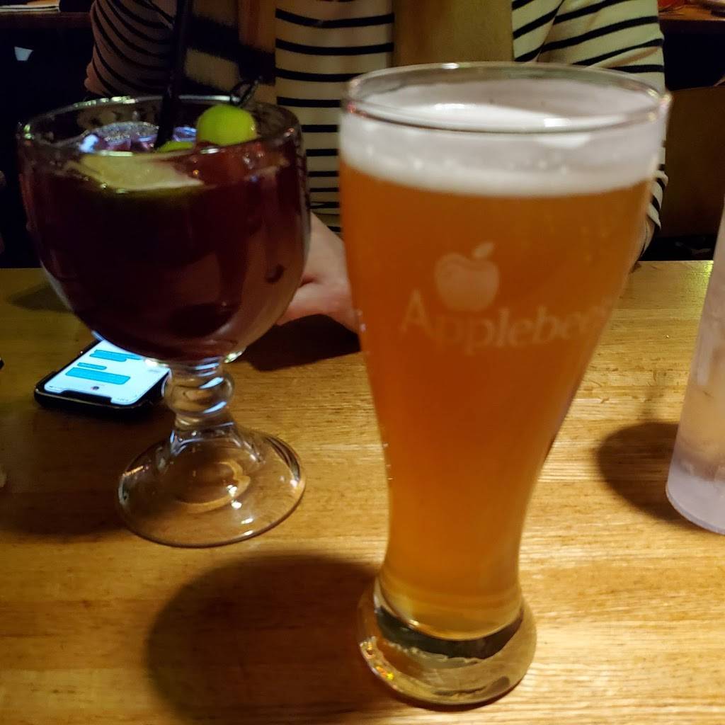 Applebees Grill + Bar | restaurant | 5822 S Transit Rd, Lockport, NY 14094, USA | 7164391270 OR +1 716-439-1270
