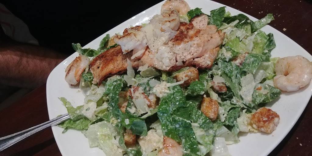 Firebirds Wood Fired Grill | restaurant | 1607 Village Market Boulevard Southeast, Leesburg, VA 20175, USA | 7038400443 OR +1 703-840-0443