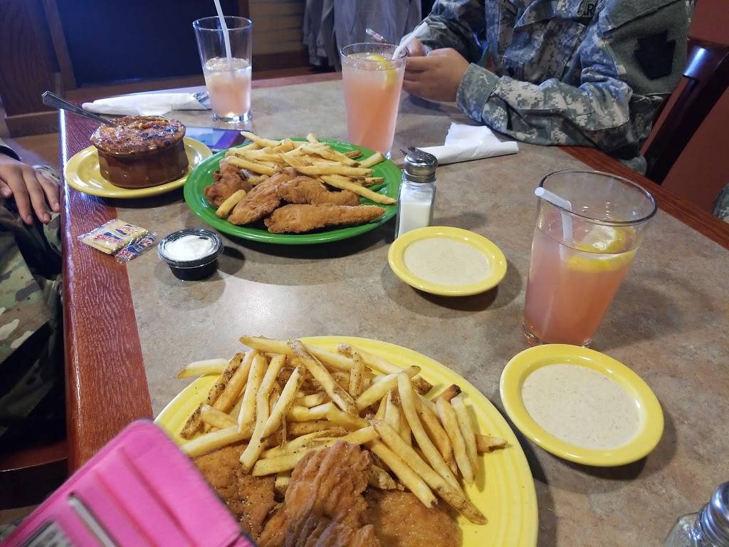 Funcks Restaurant | restaurant | 1805 Fisher Ave, Annville, PA 17003, USA | 7178652764 OR +1 717-865-2764