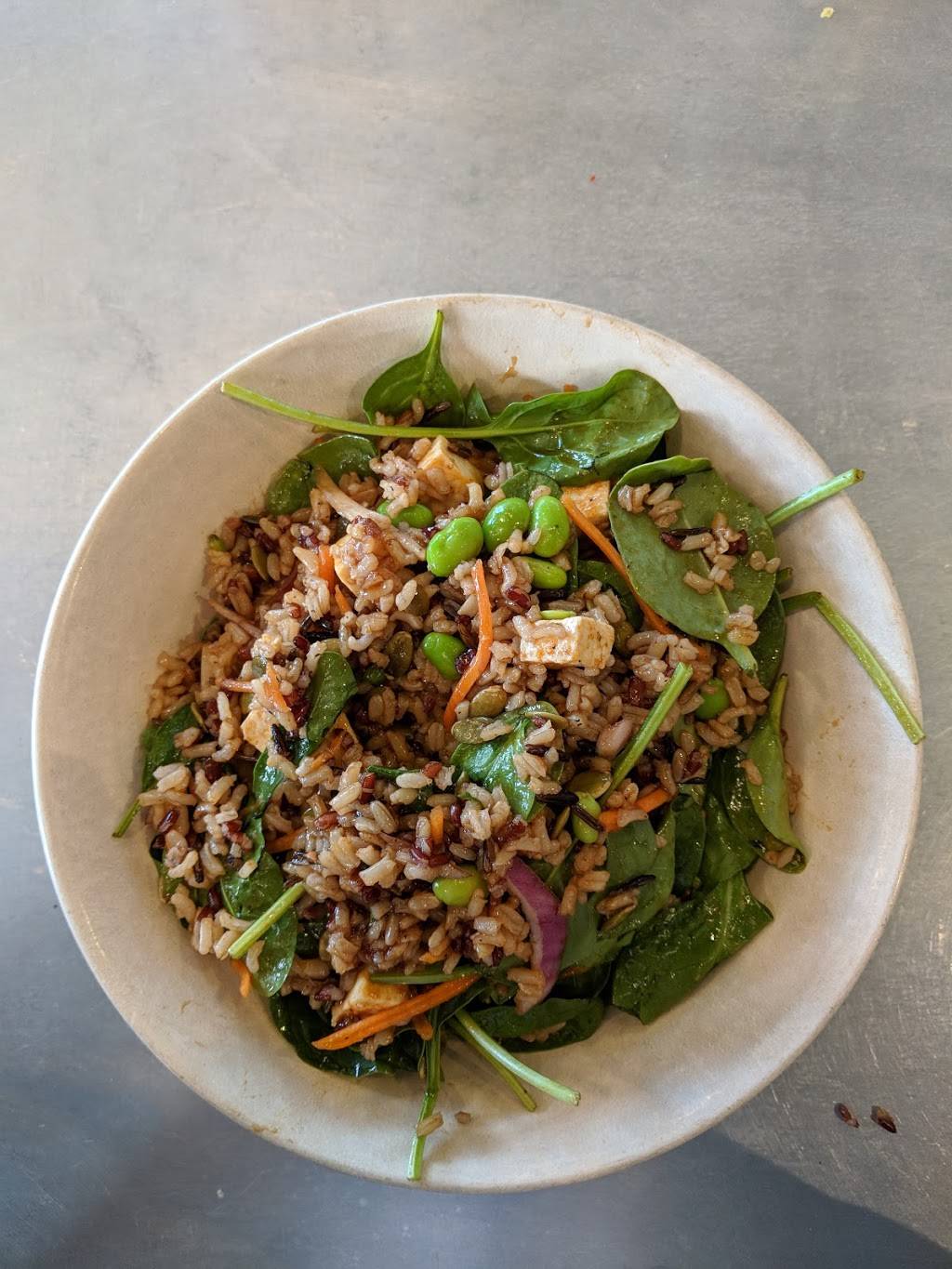 MAD Greens - Arapahoe & Quebec | restaurant | 7300 E Arapahoe Rd #100, Centennial, CO 80112, USA | 7205098640 OR +1 720-509-8640