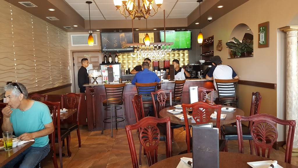 Victorias Peruvian Restaurant | restaurant | 111 S 3rd St, Lantana, FL 33462, USA | 5615889606 OR +1 561-588-9606