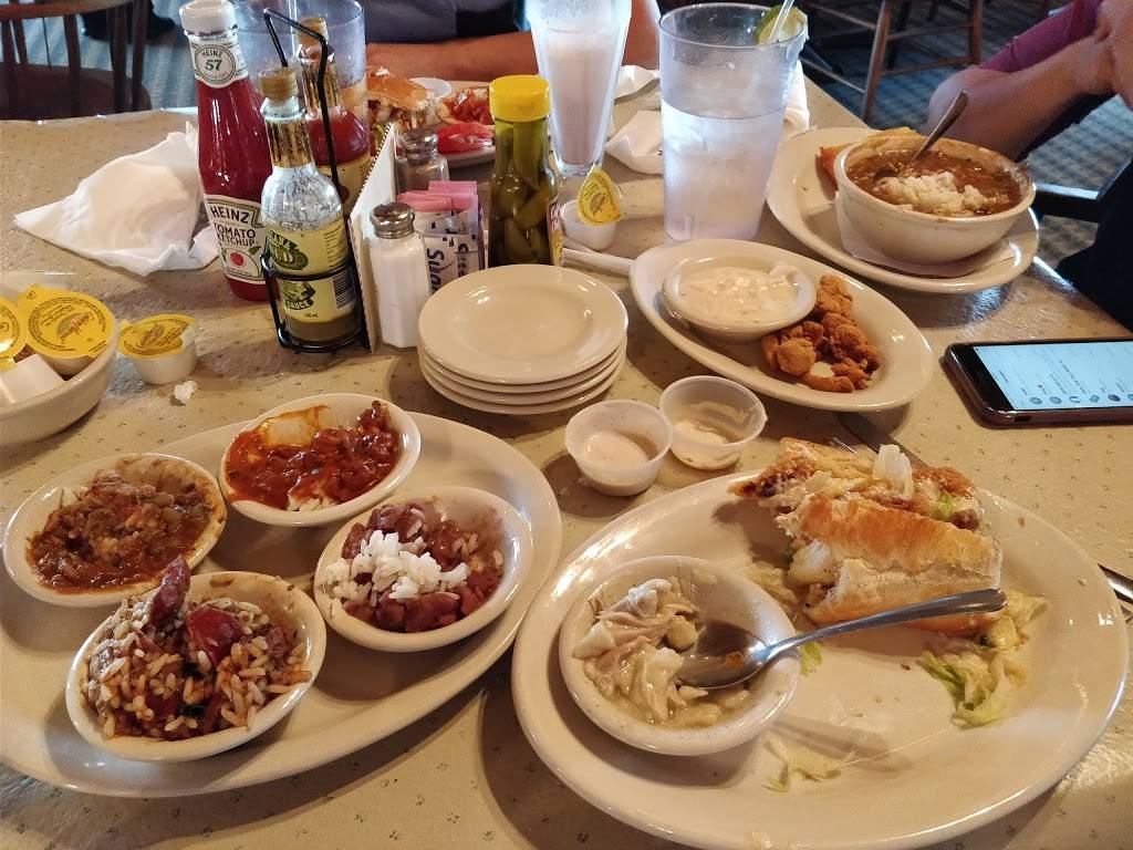 Acadiana Cafe | restaurant | 1289 SW Loop 410, San Antonio, TX 78227, USA | 2106740019 OR +1 210-674-0019