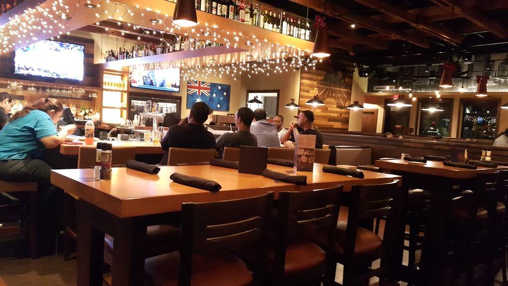 Outback Steakhouse | restaurant | 2725 S University Dr, Davie, FL 33328, USA | 9542336620 OR +1 954-233-6620