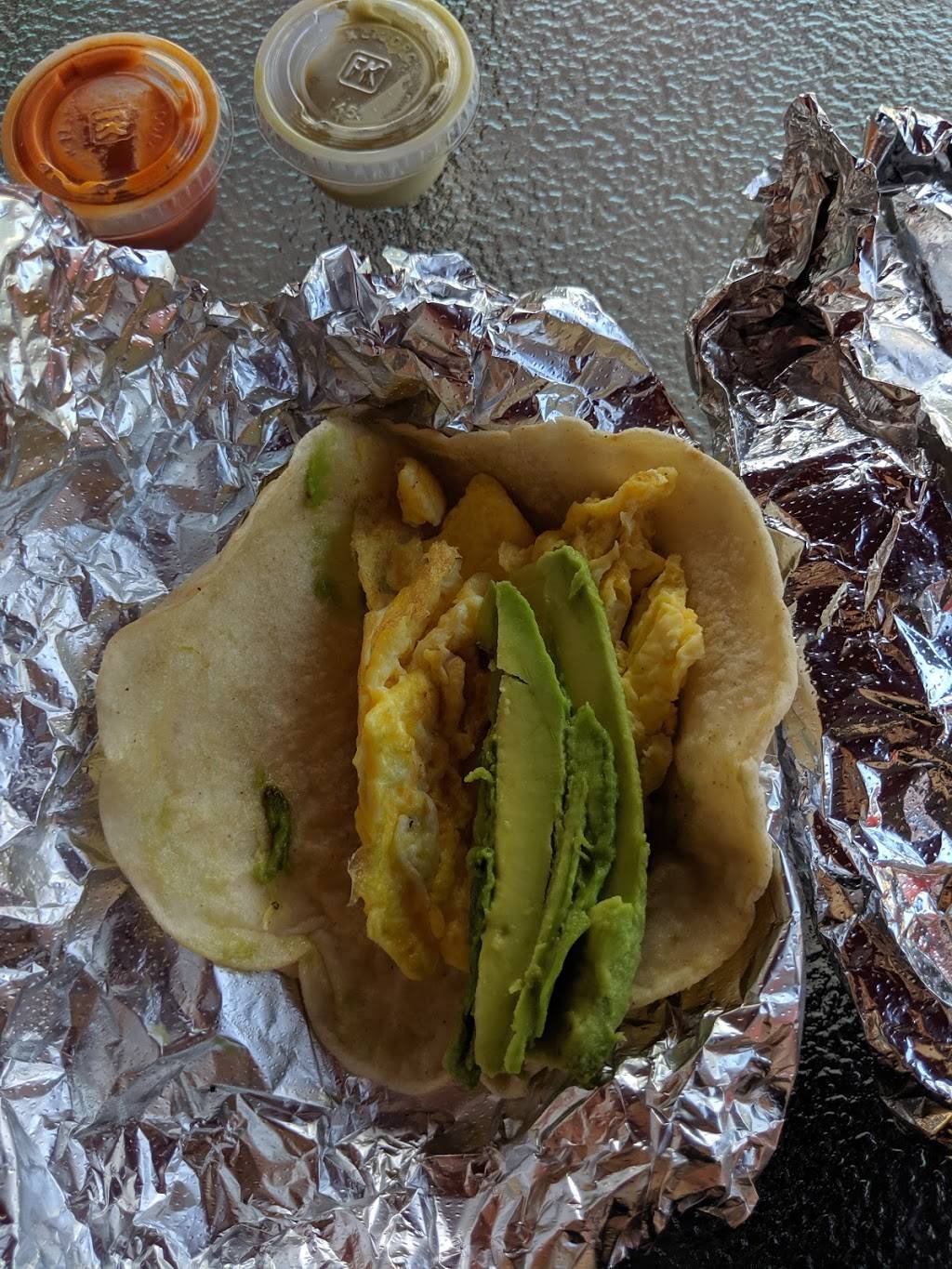 El Mana Mexican Food Truck | restaurant | 1316 E 38th 1/2 St, Austin, TX 78722, USA | 5126627208 OR +1 512-662-7208