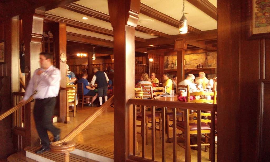 Liberty Tree Tavern | restaurant | 4600 World Dr, Orlando, FL 32836, USA | 4079393463 OR +1 407-939-3463