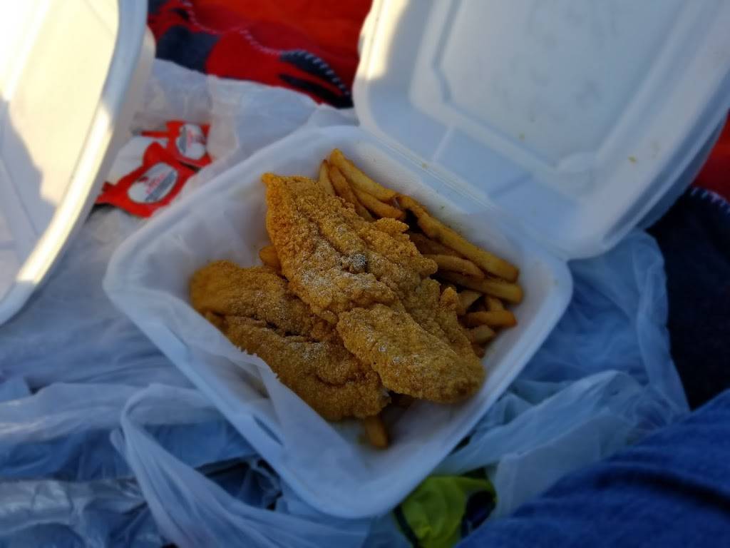 Pittsburgh Fish & Chicken | restaurant | 1312 Benton Ave, Pittsburgh, PA 15212, USA | 4127610776 OR +1 412-761-0776