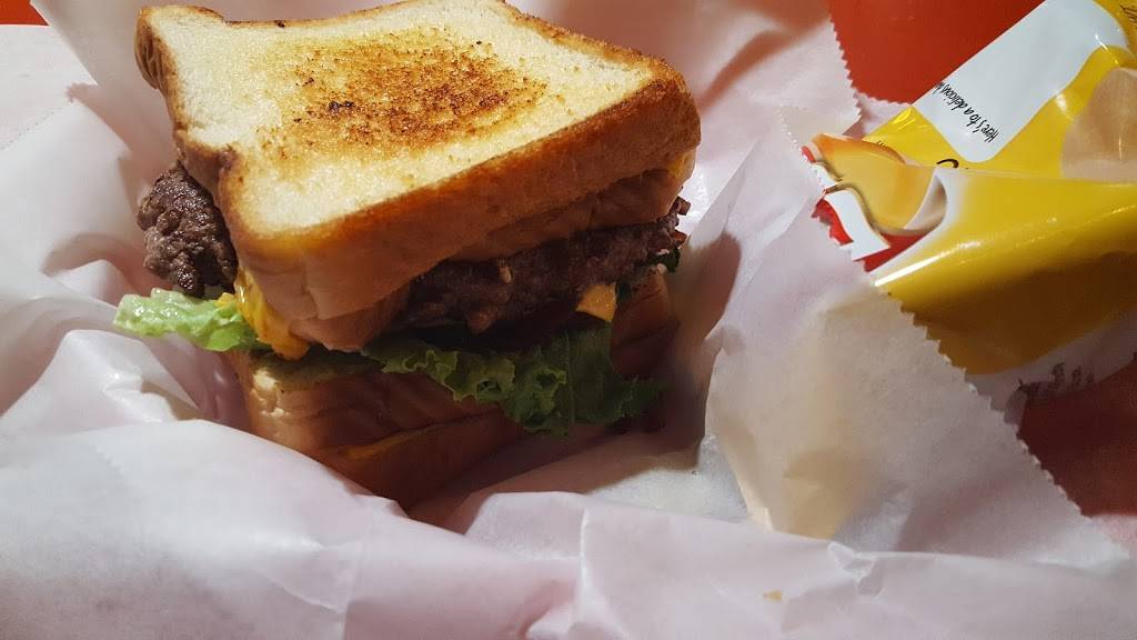 Shannies Bar and Grill | restaurant | 1909 W Main St, Danville, VA 24541, USA | 4348572280 OR +1 434-857-2280