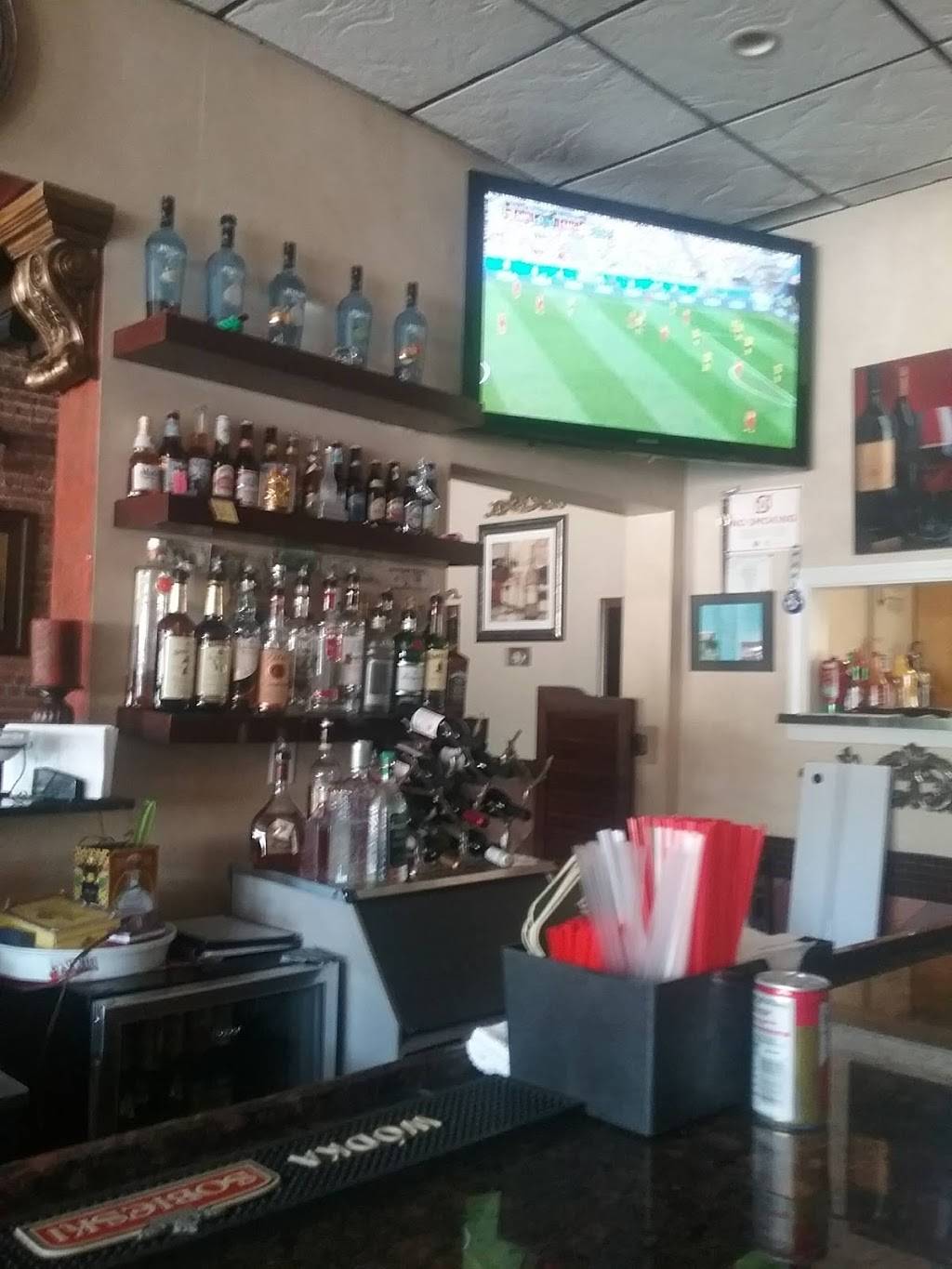 MILANO’S Cafe Bar | restaurant | 3930 W School St, Chicago, IL 60618, USA | 7736853830 OR +1 773-685-3830