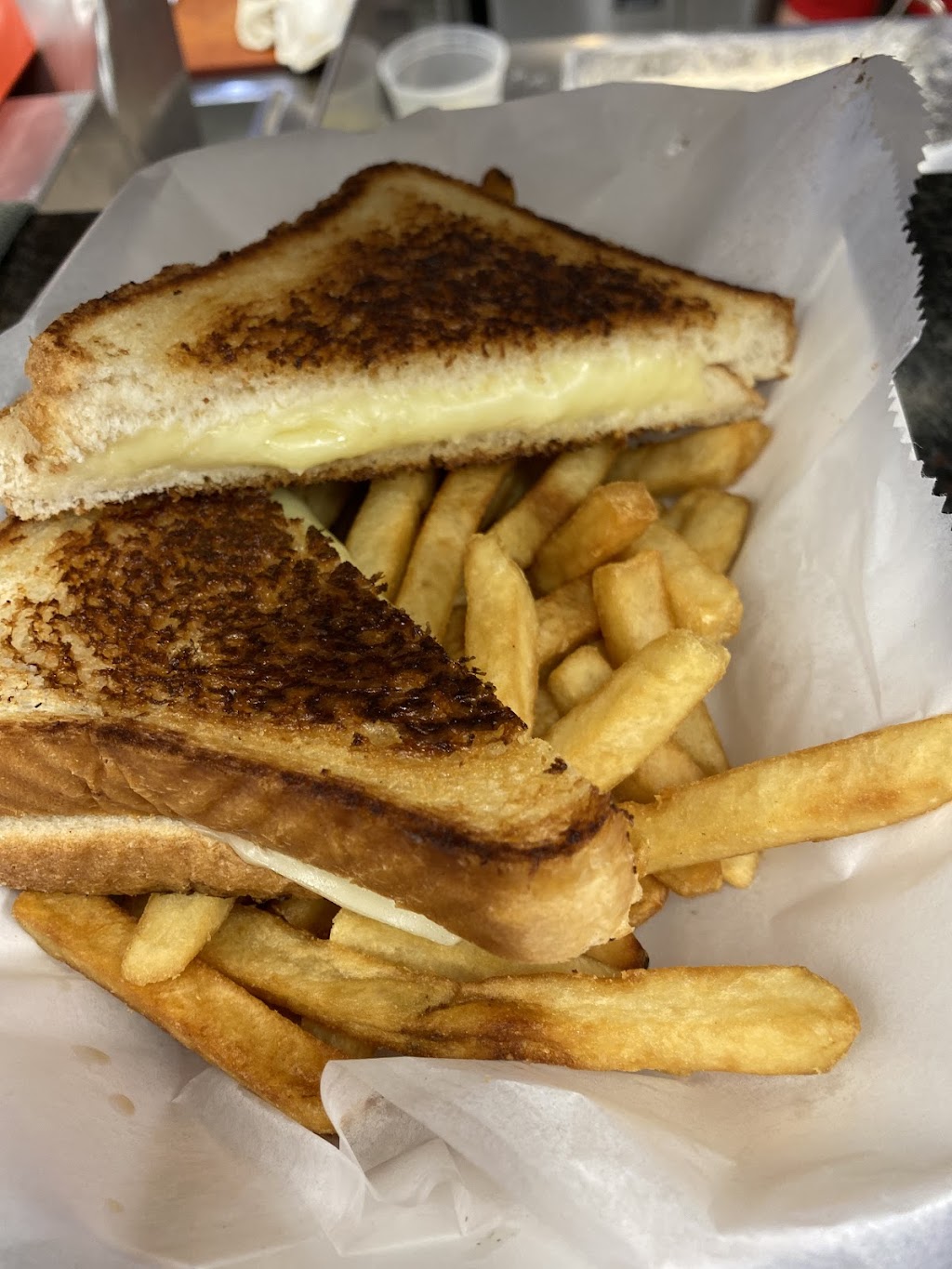 Onset Beach Patio & Grille | restaurant | 182 Onset Ave, Onset, MA 02558, USA | 5082917200 OR +1 508-291-7200