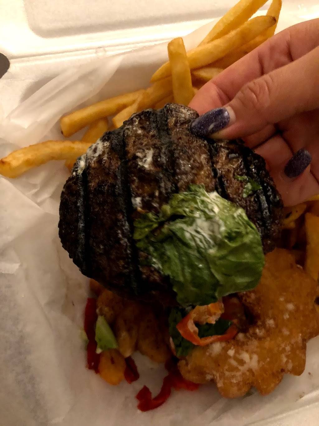 Jackpot Restaurants | restaurant | 202-16 Mallard Rd, North York, ON M3B 3N1, Canada | 4169013880 OR +1 416-901-3880