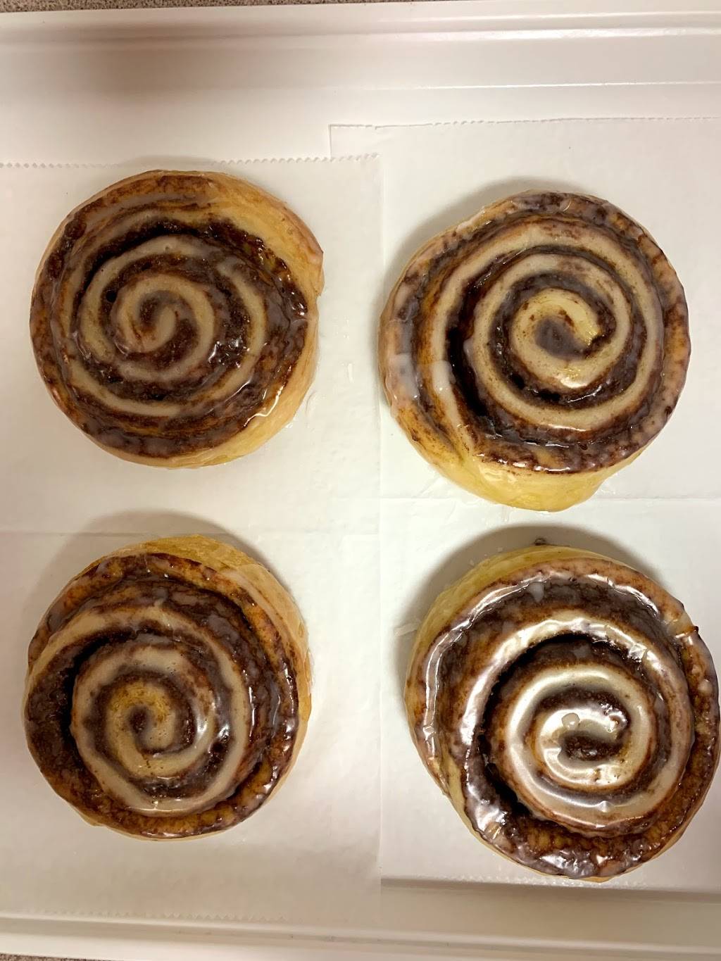 East Town Donuts | bakery | 1101 Caseyville Rd suite e, Caseyville, IL 62232, USA | 6188030407 OR +1 618-803-0407