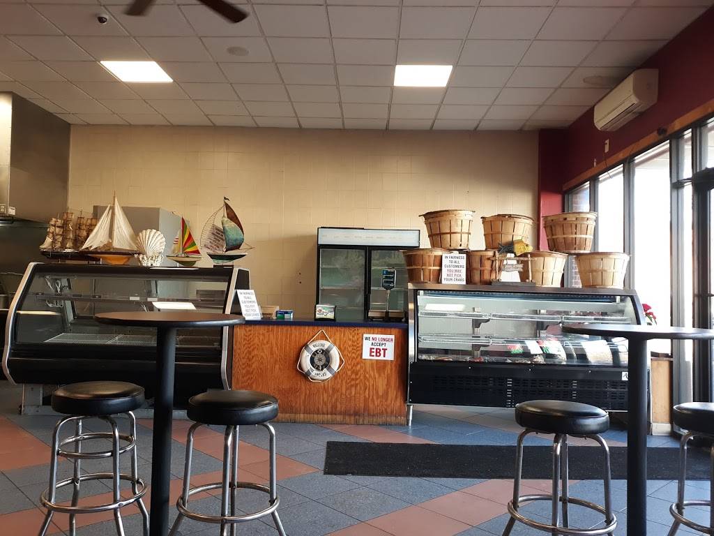 J & P Seafood | meal takeaway | 4820 Spruce St, Philadelphia, PA 19143, USA | 2154748600 OR +1 215-474-8600