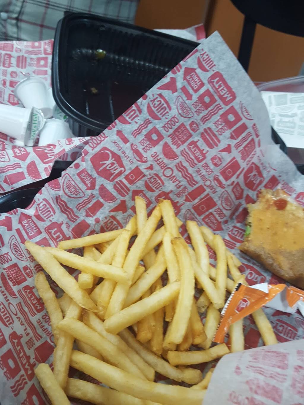 Jack in the Box | restaurant | 1800 Howard Rd, Madera, CA 93637, USA | 5596648920 OR +1 559-664-8920