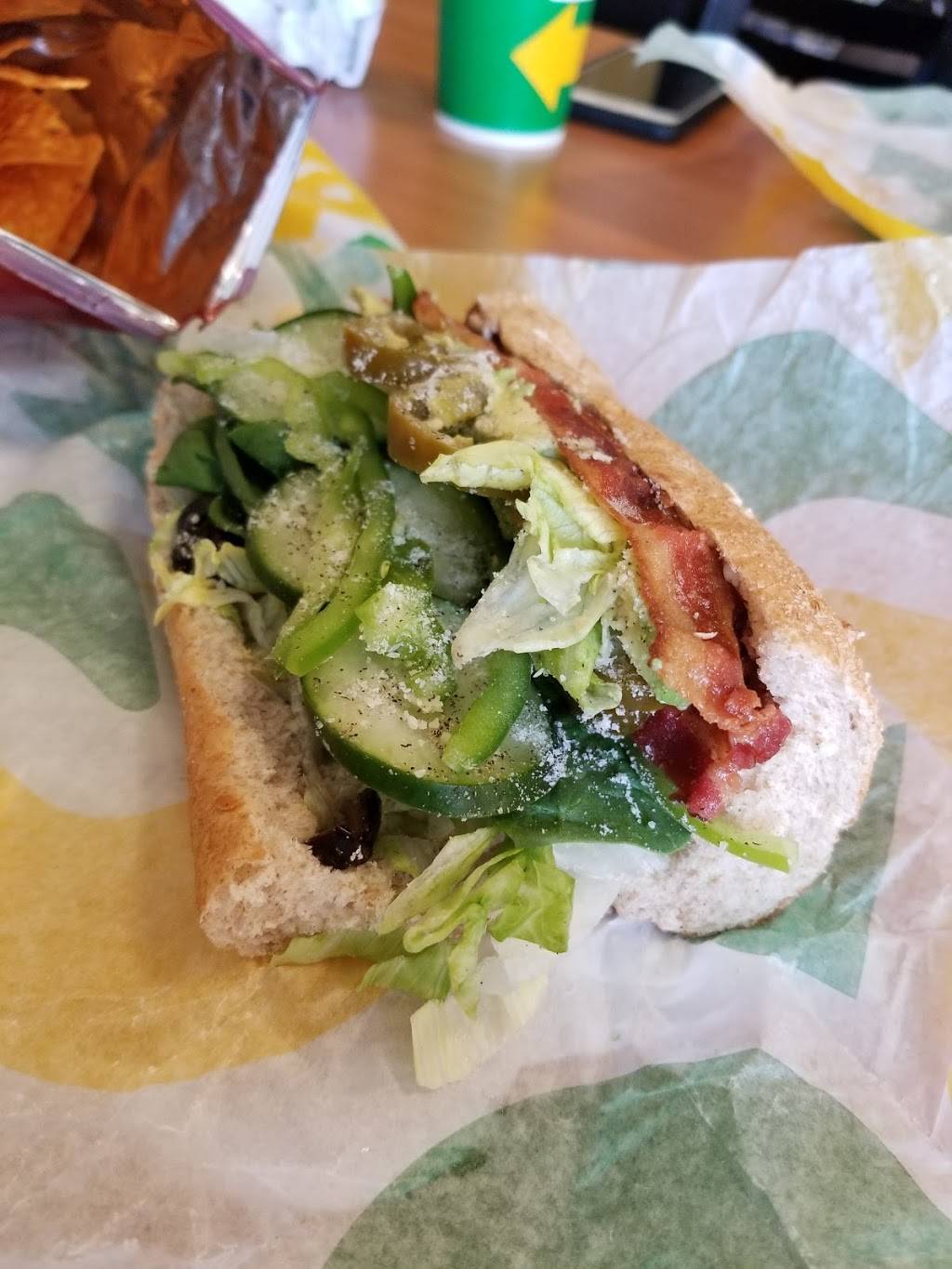 Subway Restaurants | restaurant | 27530 Newhall Ranch Rd, Valencia, CA 91355, USA | 6612578808 OR +1 661-257-8808
