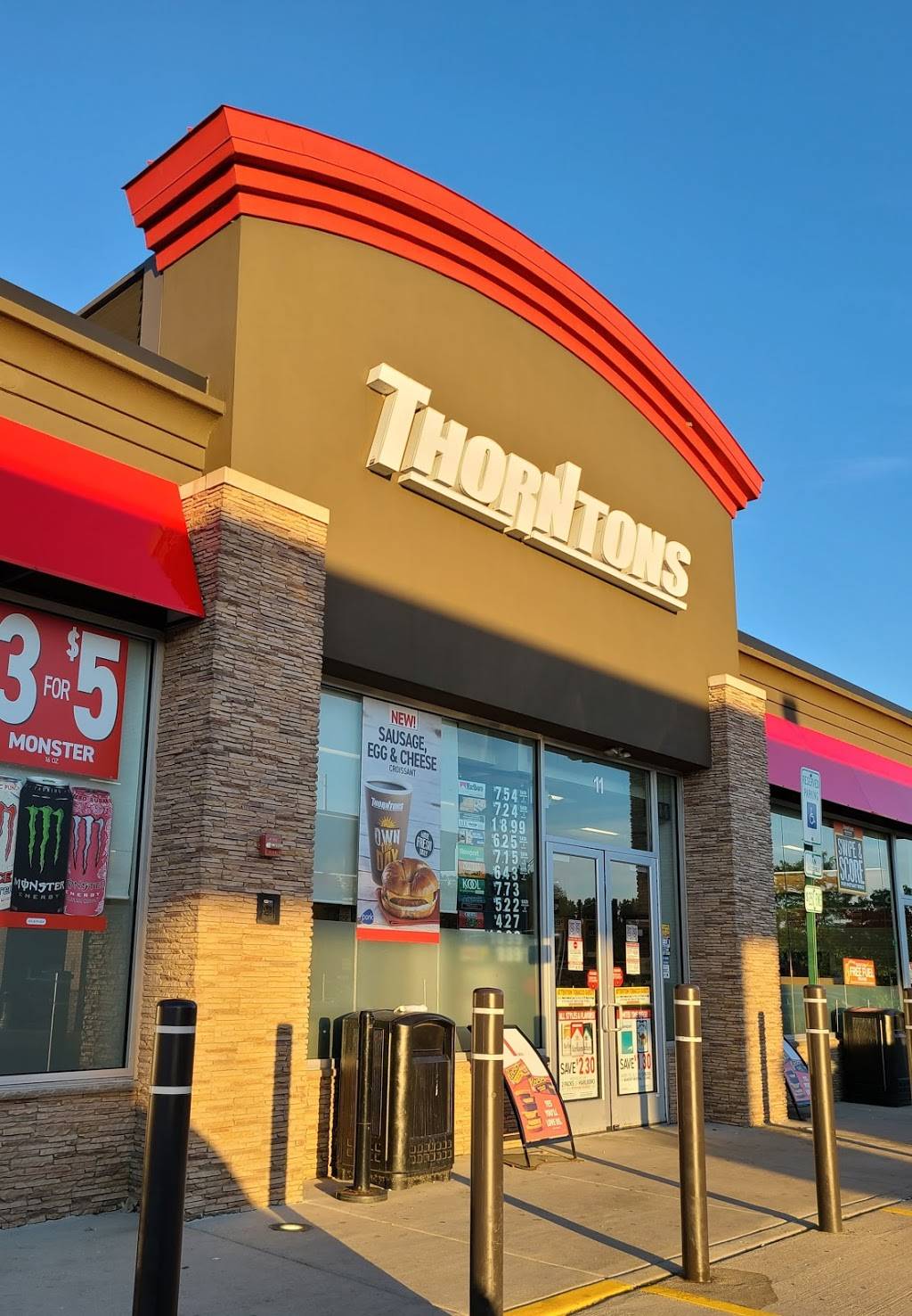 Thorntons | bakery | 11 US Hwy 12, Fox Lake, IL 60020, USA | 8475870554 OR +1 847-587-0554