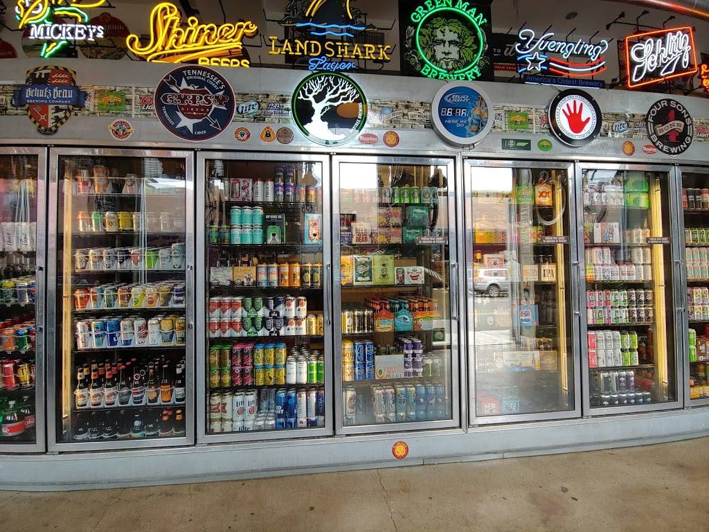 Curious Dog Hotdogs & Sandwiches | restaurant | 200 W Jackson Ave, Knoxville, TN 37902, USA | 8655449997 OR +1 865-544-9997