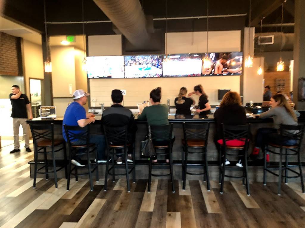 Backwoods Burgers | restaurant | 1214 W F St, Oakdale, CA 95361, USA | 2093222953 OR +1 209-322-2953