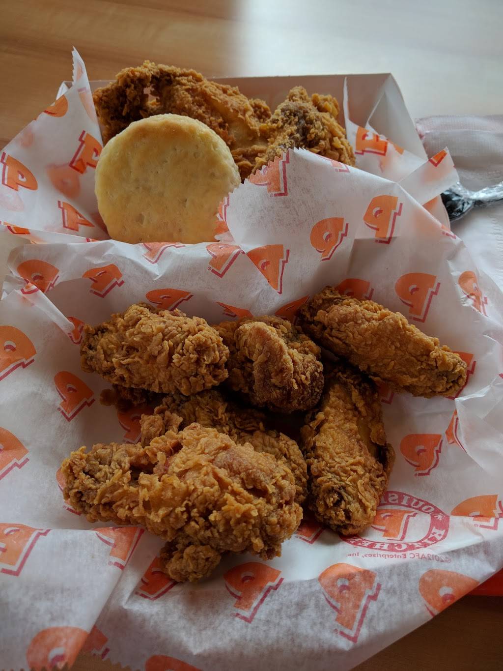 Popeyes Louisiana Kitchen | restaurant | 6400 Baltimore National Pike, Catonsville, MD 21228, USA | 4107440030 OR +1 410-744-0030