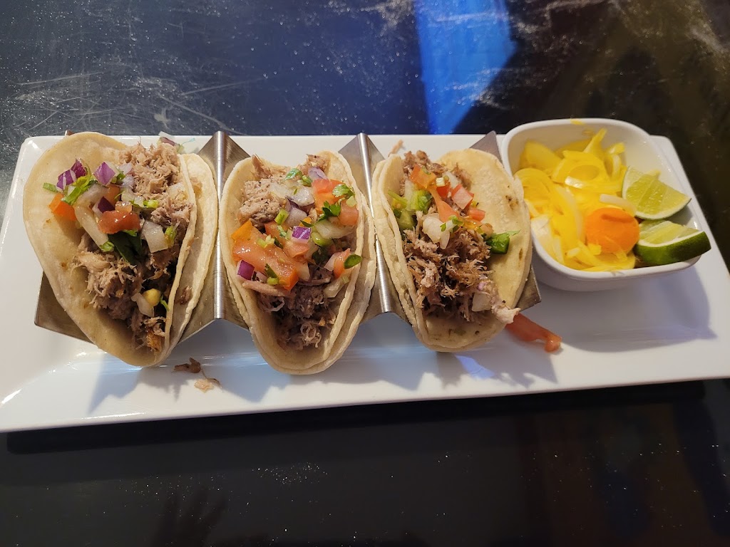 Full Moon Bar and Grill / Thai Chili | restaurant | 1957 N Collins Blvd, Covington, LA 70433, USA | 9854005035 OR +1 985-400-5035