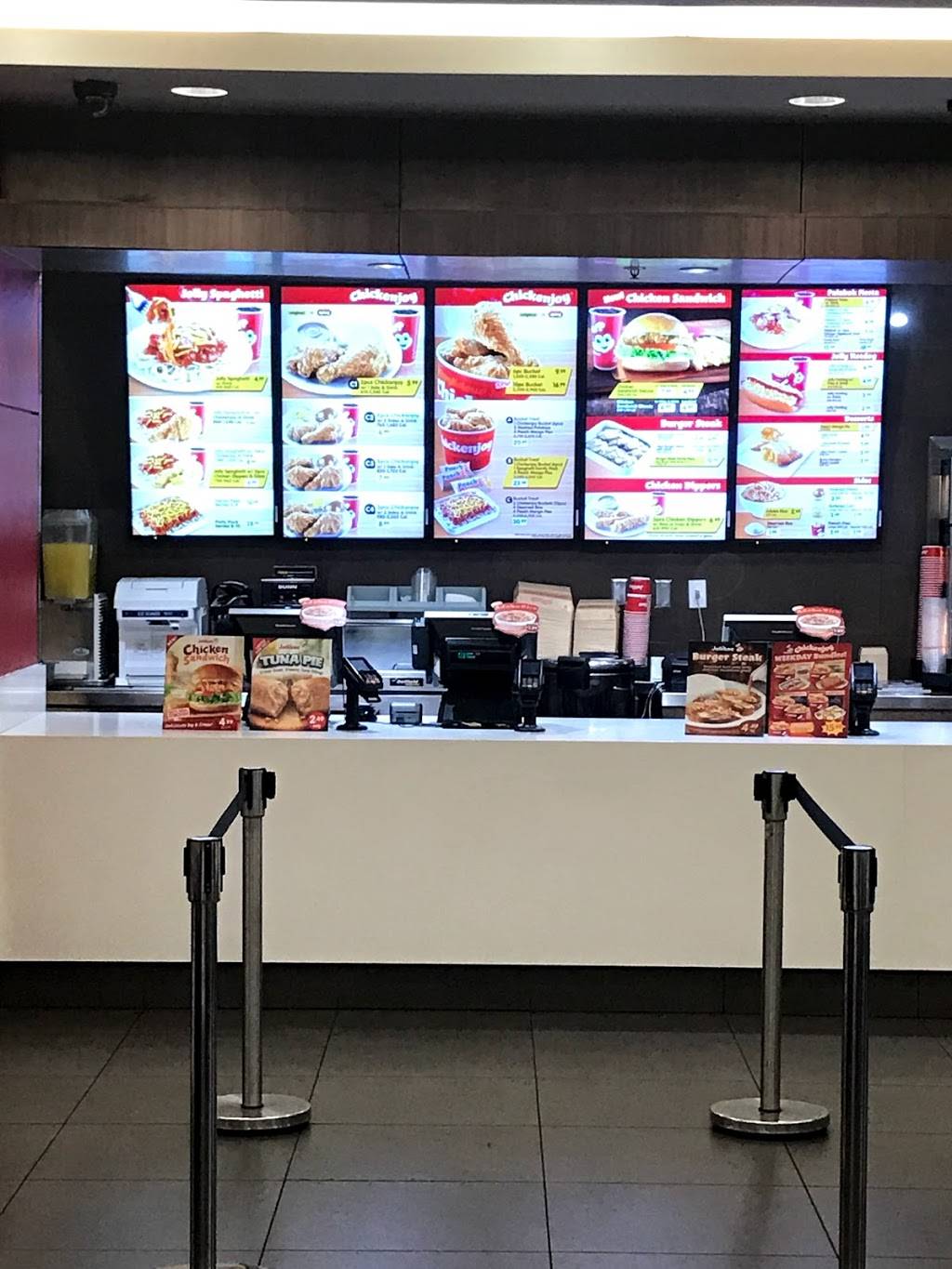 Jollibee | restaurant | 3890 S Maryland Pkwy Ste 137, Las Vegas, NV 89119, USA | 7028933005 OR +1 702-893-3005