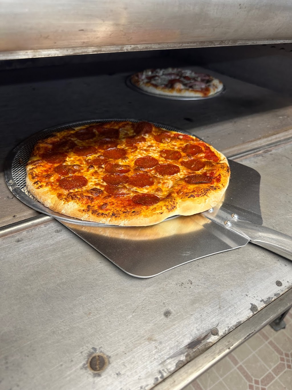 American Pizza & Sub | restaurant | 5803 N Market St Unit B, Spokane, WA 99208, USA | 5094877041 OR +1 509-487-7041