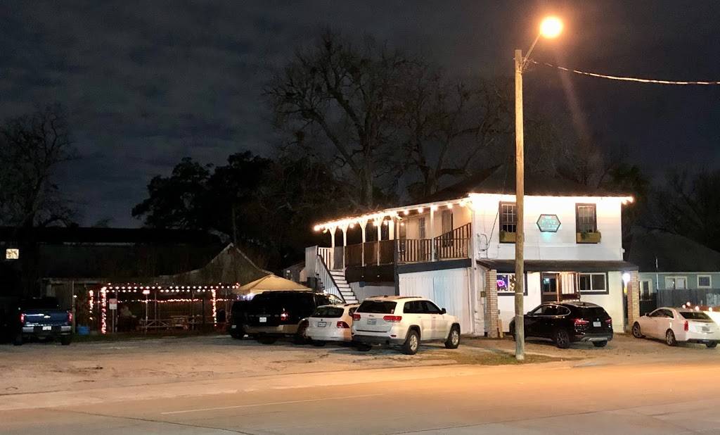 The Post: Beer and Wine Garden | restaurant | 6417 N Main St, Houston, TX 77009, USA | 7134893723 OR +1 713-489-3723