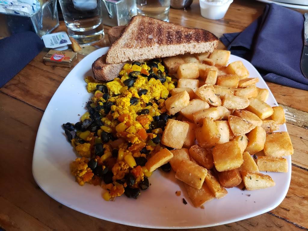 The Garage | restaurant | 1709 N Arlington Pl, Milwaukee, WI 53202, USA | 4142259330 OR +1 414-225-9330