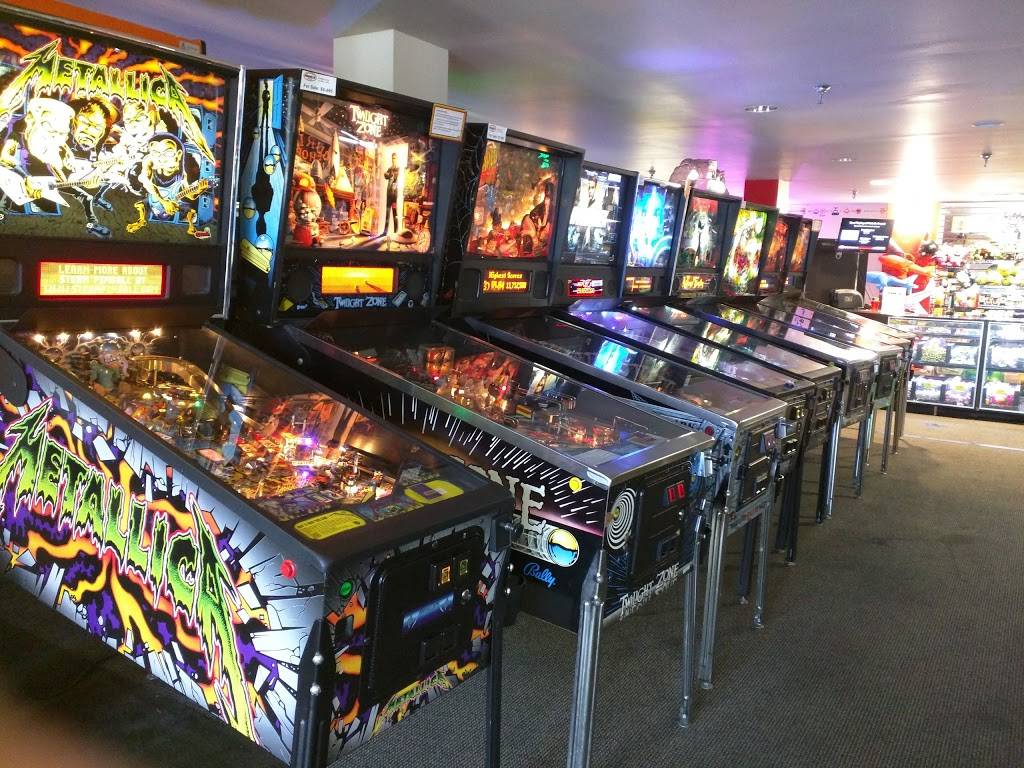 Pinballz Arcade | restaurant | 8940 Research Blvd, Austin, TX 78758, USA | 5124208458 OR +1 512-420-8458