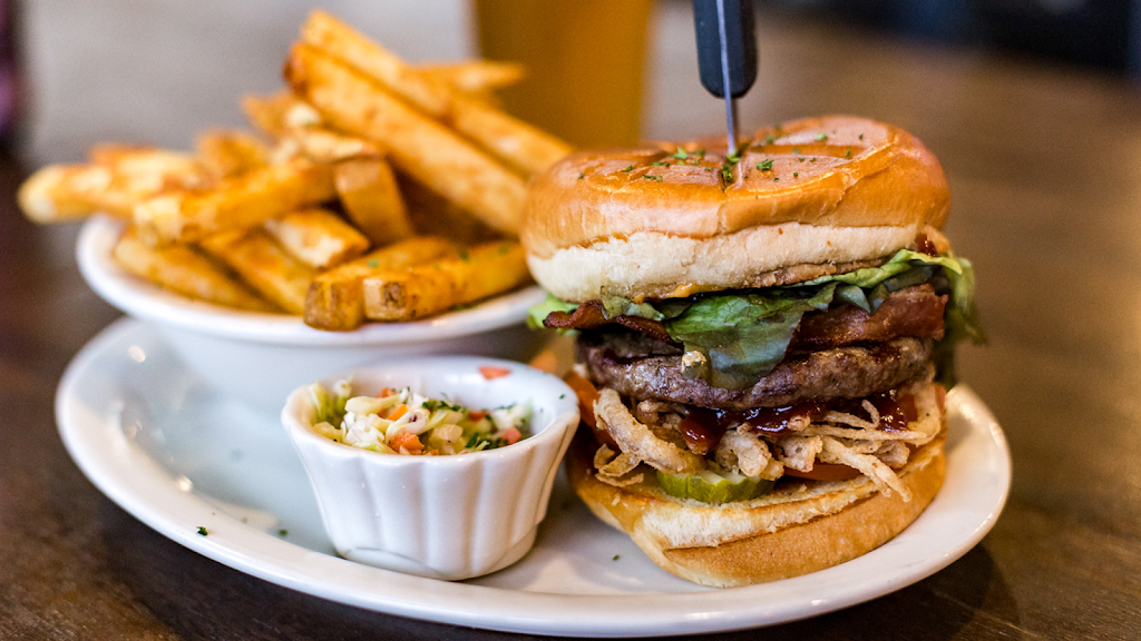 Schmizza Public House | restaurant | 15982 SW Tualatin-Sherwood Rd, Sherwood, OR 97140, USA | 5039258093 OR +1 503-925-8093