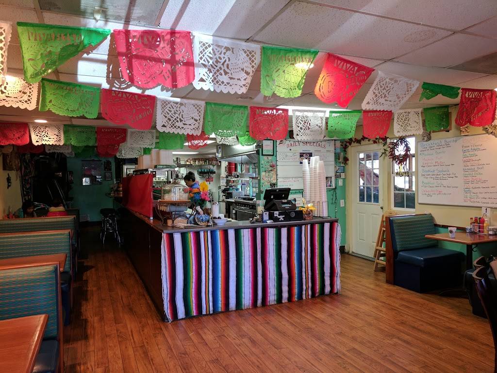 Veronicas Kitchen | restaurant | 24680 Viejas Grade Rd, Descanso, CA 91916, USA | 6194453804 OR +1 619-445-3804