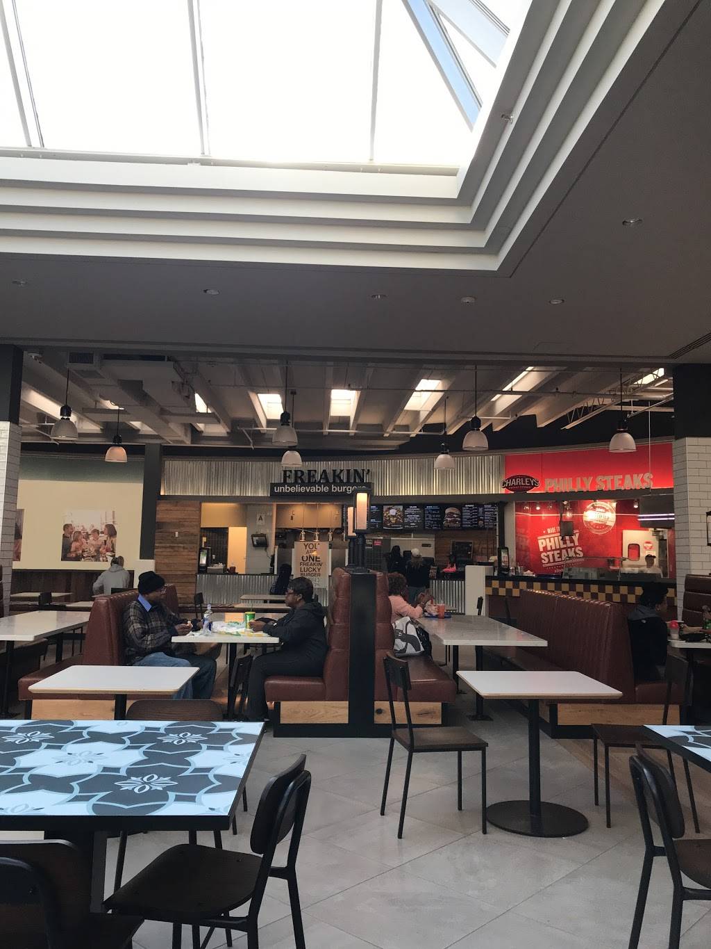 Freakin’ Unbelievable Burgers | restaurant | 5000 Shelbyville Rd #1650, Louisville, KY 40207, USA | 5022902491 OR +1 502-290-2491