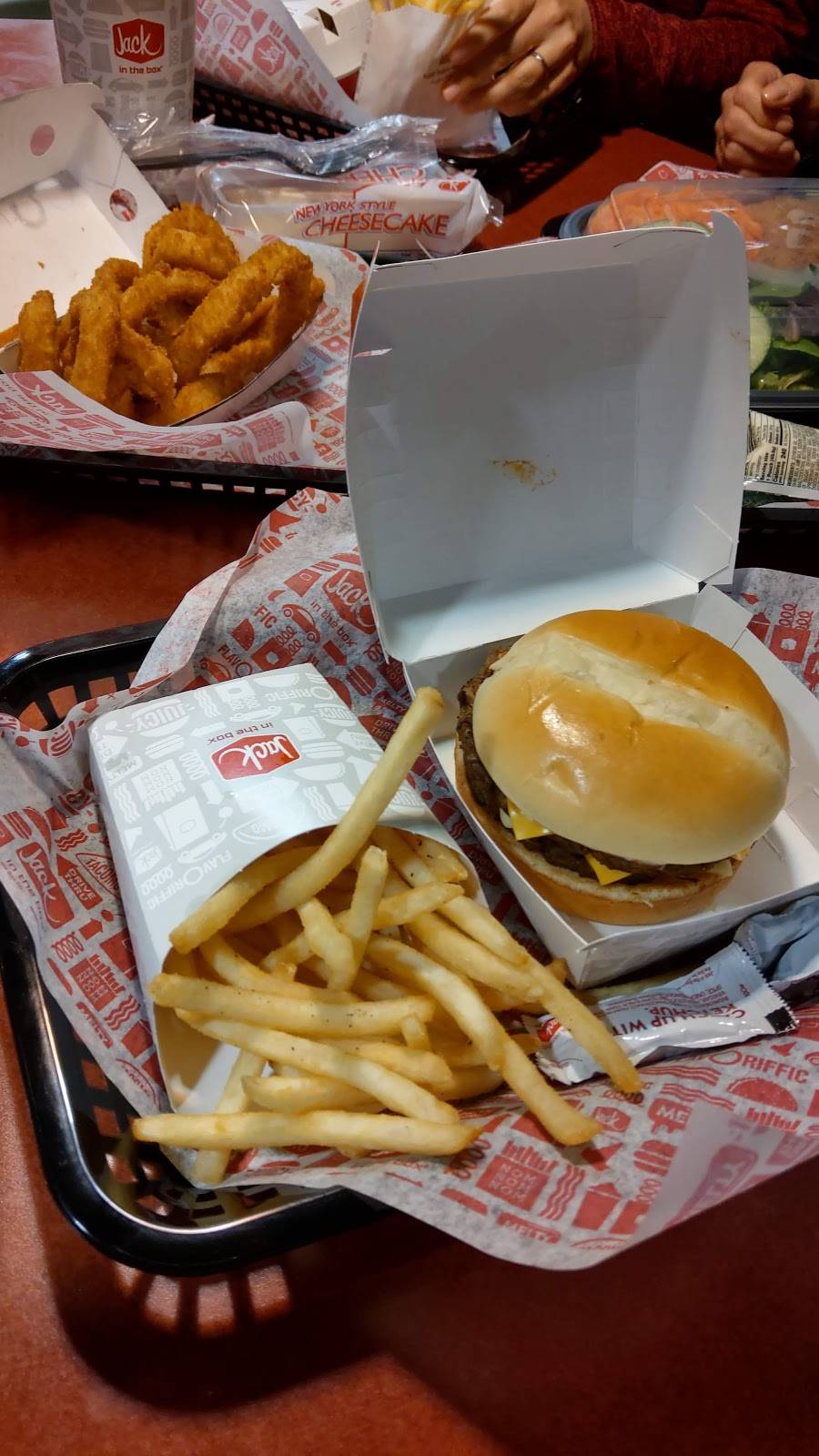 Jack in the Box | restaurant | 16022 Meridian E, Puyallup, WA 98375, USA | 2534350648 OR +1 253-435-0648